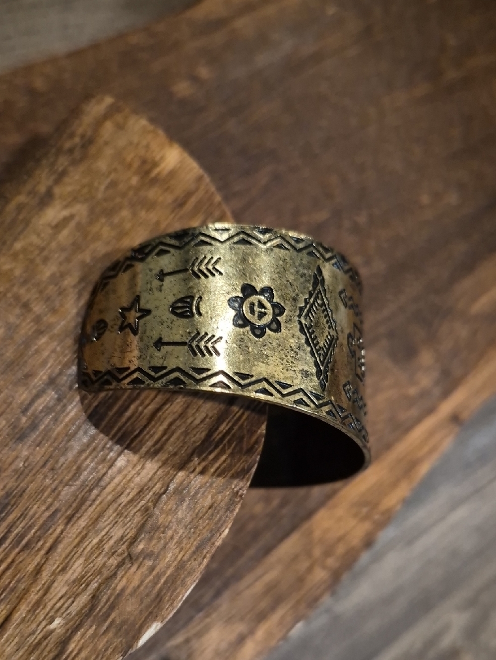 Vintage Antique Brassy Bronze Tone Thunderbird Cuff Bracelet - Picture 3 of 6